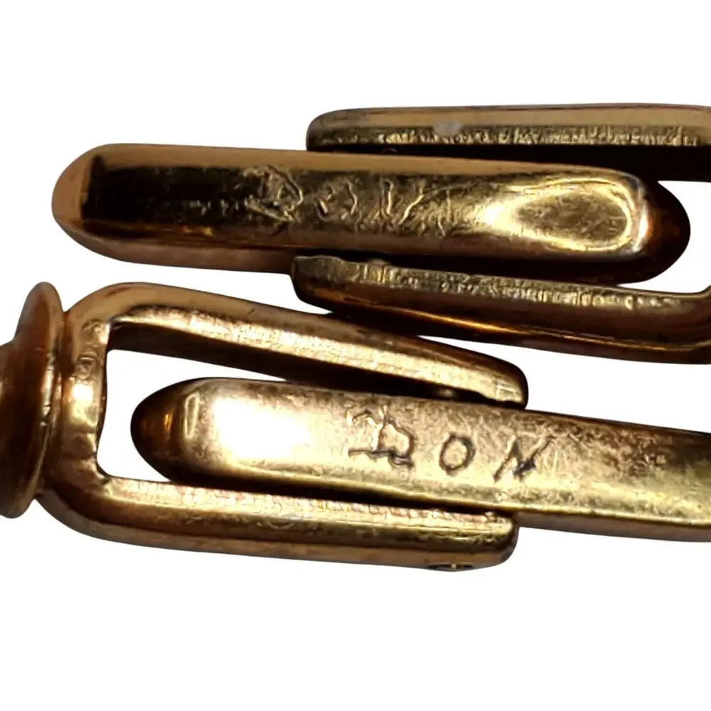 Hickok Cufflinks Gold Tone Signed Made in USA Vtg
